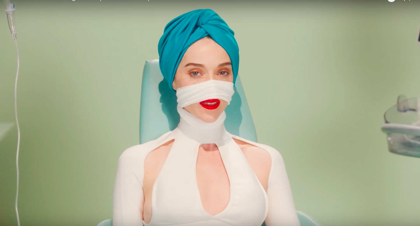 St. Vincent se mete en la frivolidad angelina en los Ageless